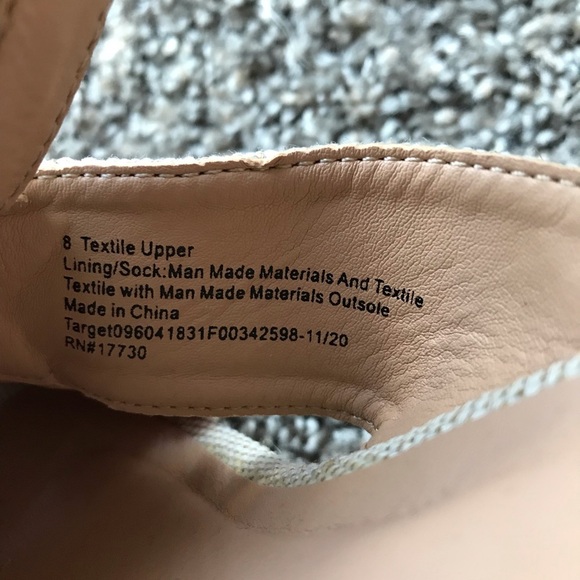 BRAND NEW NEVER WORN!! A NEW DAY SIZE 8 CREAM CANVAS FRONT ZIP WEDGES - Picture 5 of 9